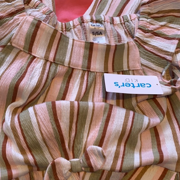 Carter’s stripes jumpsuit for 5 yrs old girls . Perfect for summer season - Picture 4 of 4